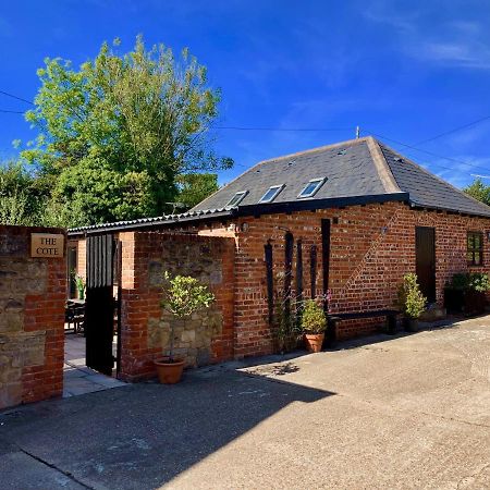 Little Upton Farm Cottages Ryde  Exteriör bild