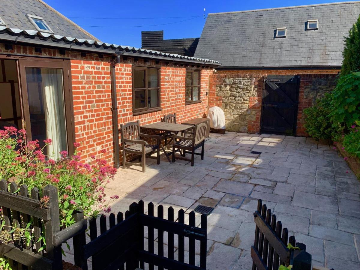 Little Upton Farm Cottages Ryde  Exteriör bild