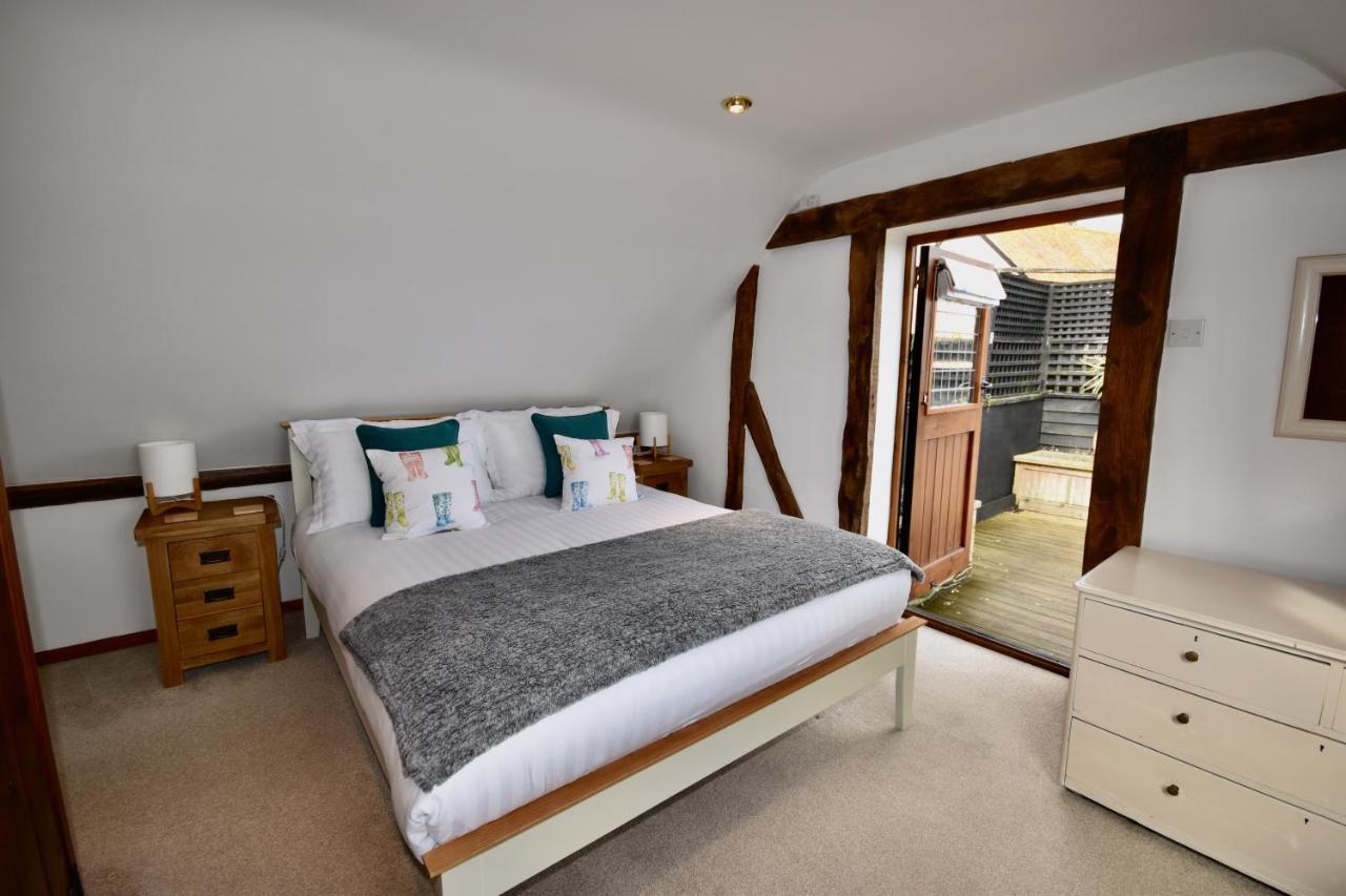 Little Upton Farm Cottages Ryde  Exteriör bild