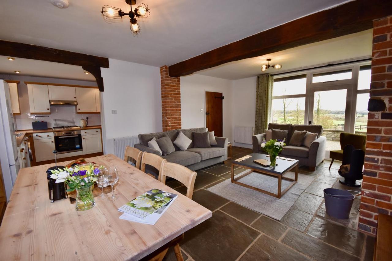 Little Upton Farm Cottages Ryde  Exteriör bild